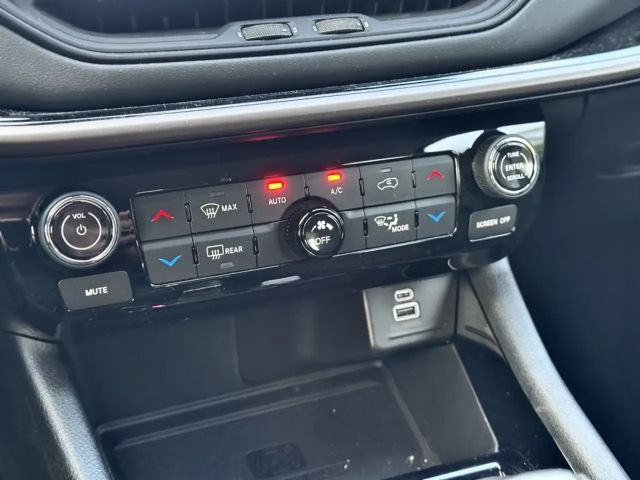 Jeep Compass 4xe Overland