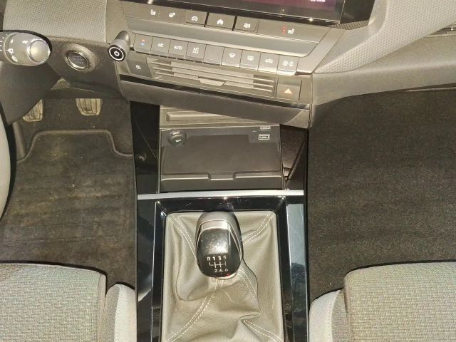 Opel Astra 1.2 Turbo Enjoy Turbo