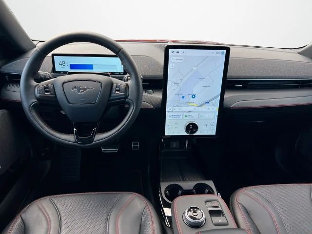 Ford Mustang Mach-E 75 kWh AWD