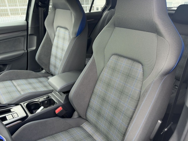 Volkswagen Golf GTE Style