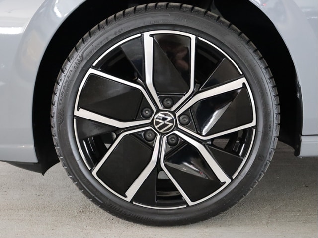 Volkswagen Golf 1.5 eTSI DSG Golf VIII