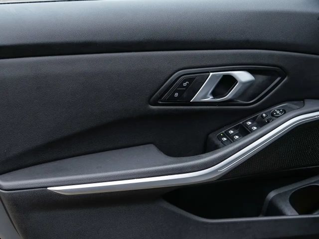 BMW 320 320i M-Sport