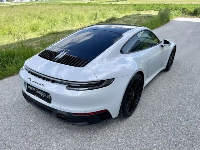 Porsche 911 Carrera Coupé GTS
