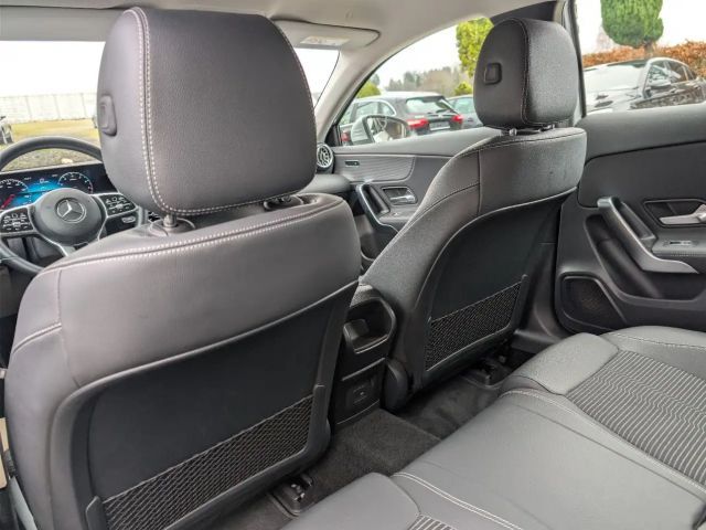 Mercedes-Benz A 180 Progressive