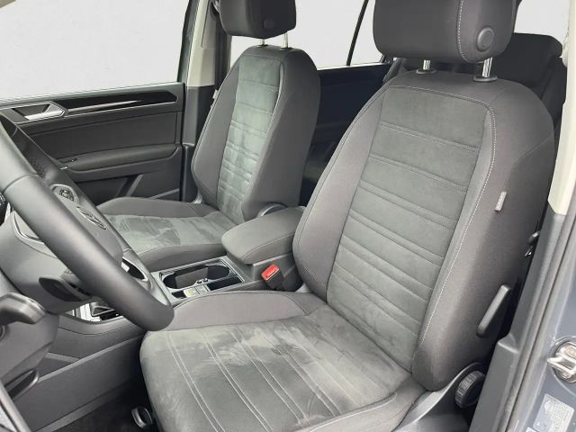 Volkswagen Touran DSG Highline R-Line