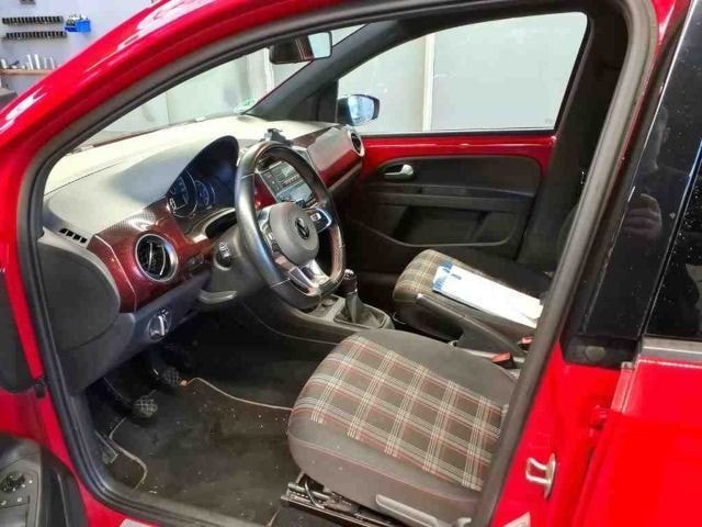 Volkswagen up! GTI