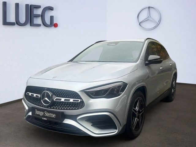 Mercedes-Benz GLA 200 AMG Line GLA 200 d