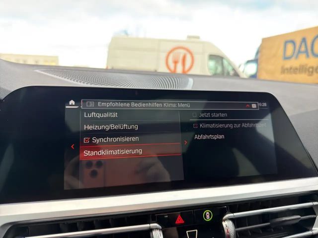 BMW 330 330e M-Sport Touring xDrive