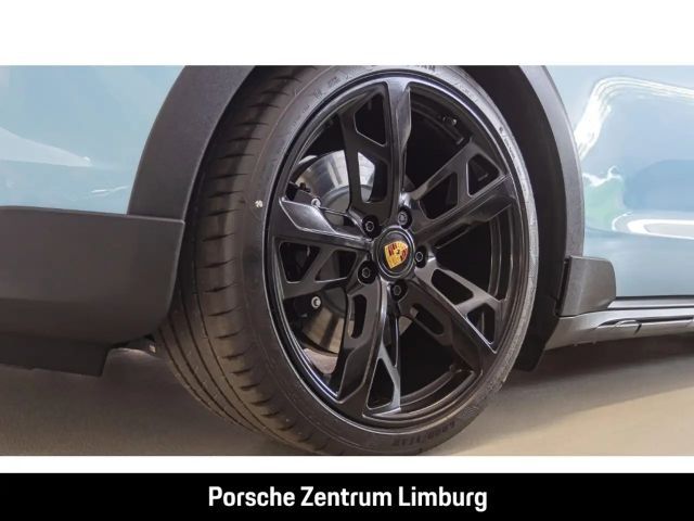 Porsche Taycan Cross Turismo Turbo