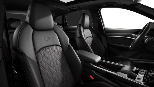 Audi Q8 e-tron 55 Quattro S-Line