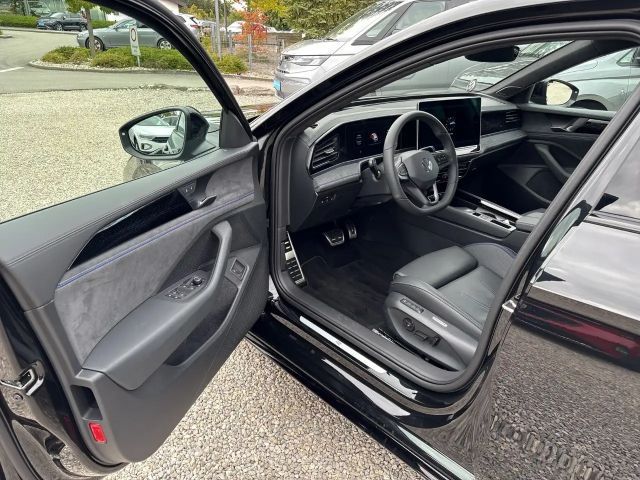 Volkswagen Passat R-Line eHybrid