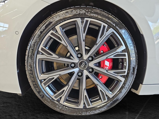 Audi A6 e-tron Avant Quattro