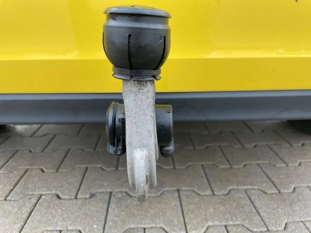 Mercedes-Benz A 200 A 200 d