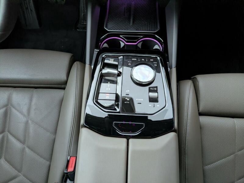 BMW 520 520d M-Sport Sedan