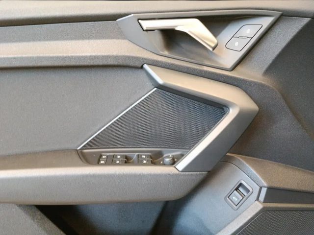 Audi A3 30 TFSI S-Tronic Sedan