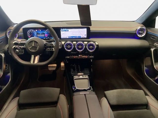 Mercedes-Benz CLA 180 CLA