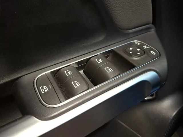 Mercedes-Benz EQB 300 4MATIC