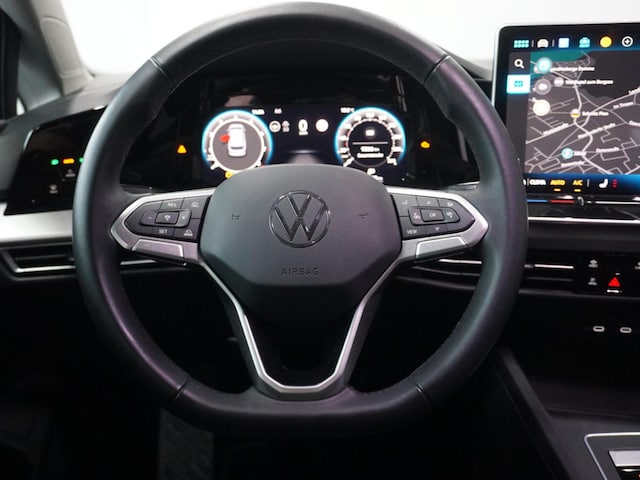 Volkswagen Golf 1.5 eTSI DSG Life Variant