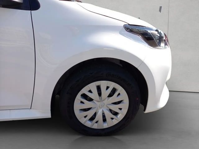 Toyota Yaris Business Hybride