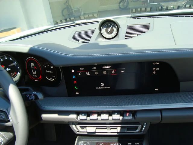 Porsche 911 Cabriolet Carrera