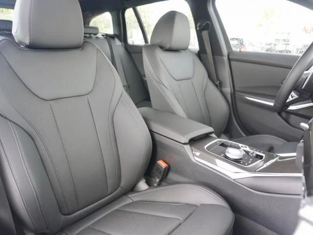 BMW 330 330d M-Sport Touring xDrive