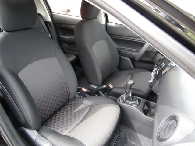 Mitsubishi Space Star Star