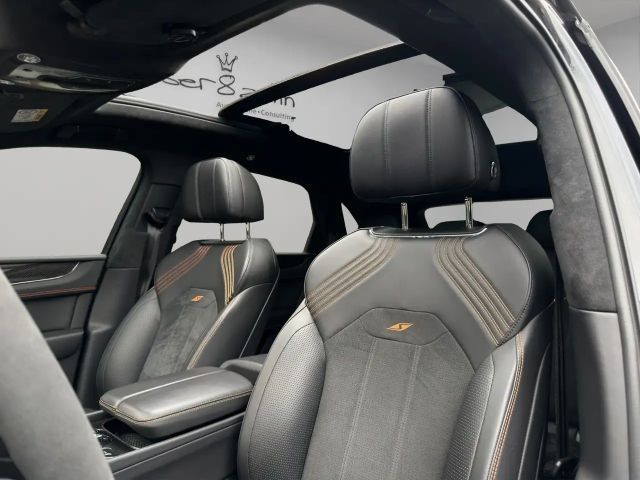 Bentley Bentayga V8