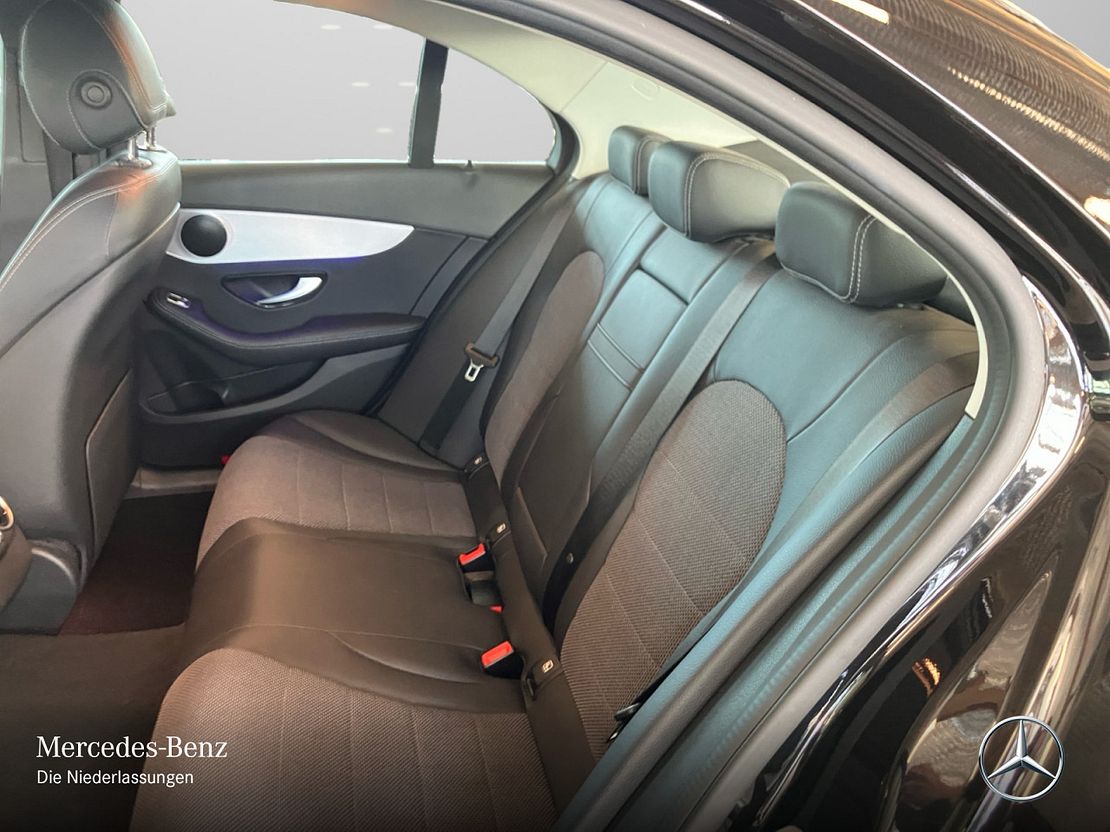 Mercedes-Benz C 300 Sedan