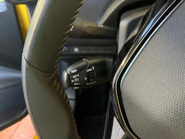 Peugeot E-208 Allure Pack