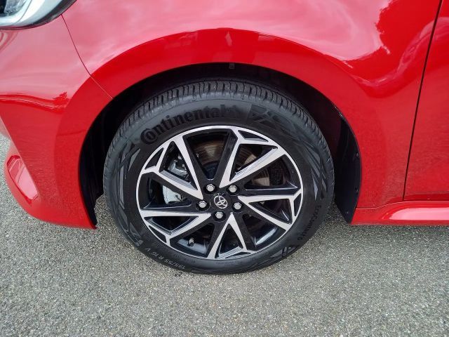 Toyota Yaris Hybride Team D