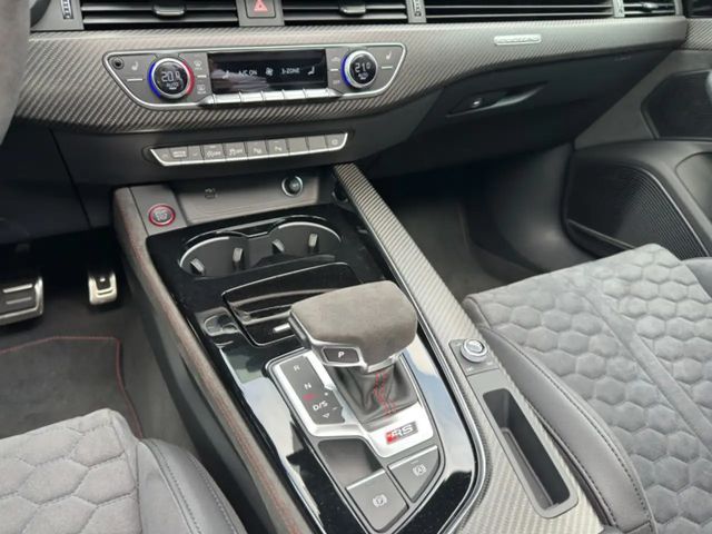 Audi RS4 Avant Quattro