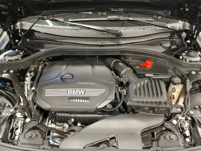 BMW 116 116i Sedan Sport Line