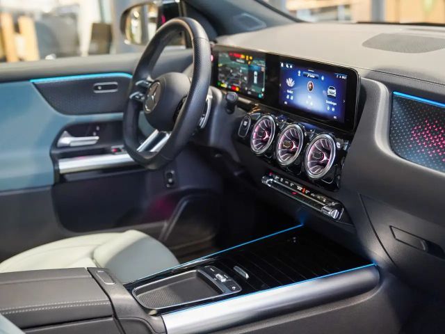 Mercedes-Benz EQA 350 4MATIC AMG Line