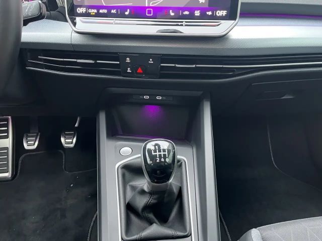 Volkswagen Golf 1.5 TSI Golf VIII Variant