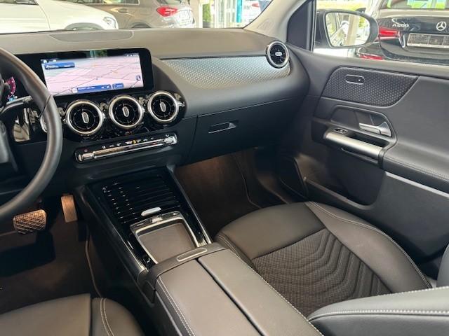 Mercedes-Benz B 200 Progressive Sedan