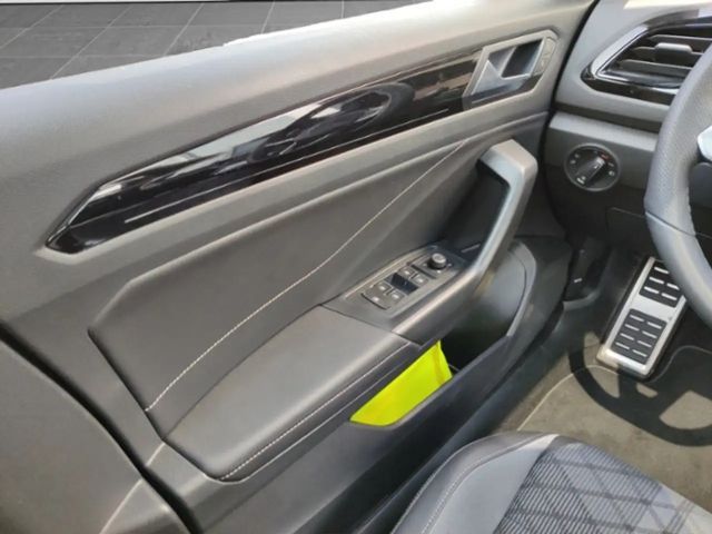Volkswagen T-Roc DSG R-Line Style