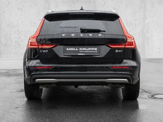 Volvo V60 Cross Country AWD Plus