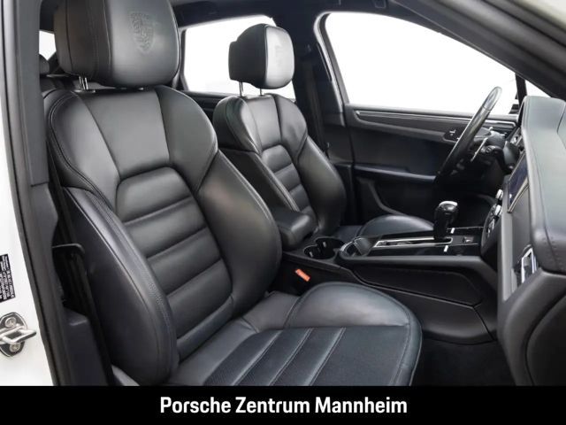 Porsche Macan Turbo
