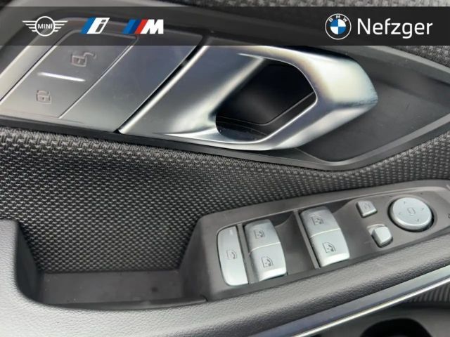 BMW 320 320i Sedan xDrive