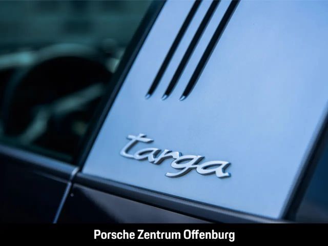 Porsche 992 4 Coupé Targa