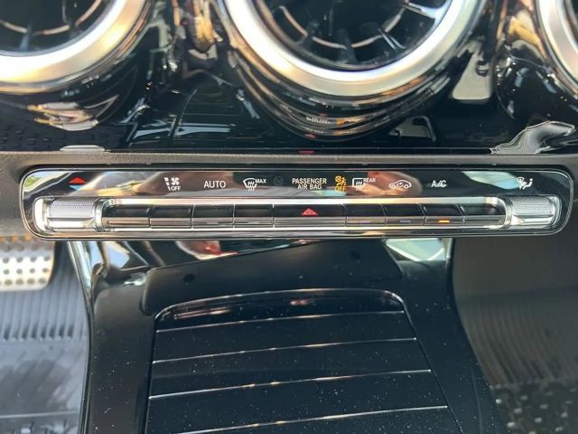 Mercedes-Benz A 180 °AMG-LINE° wenig Kilometer°