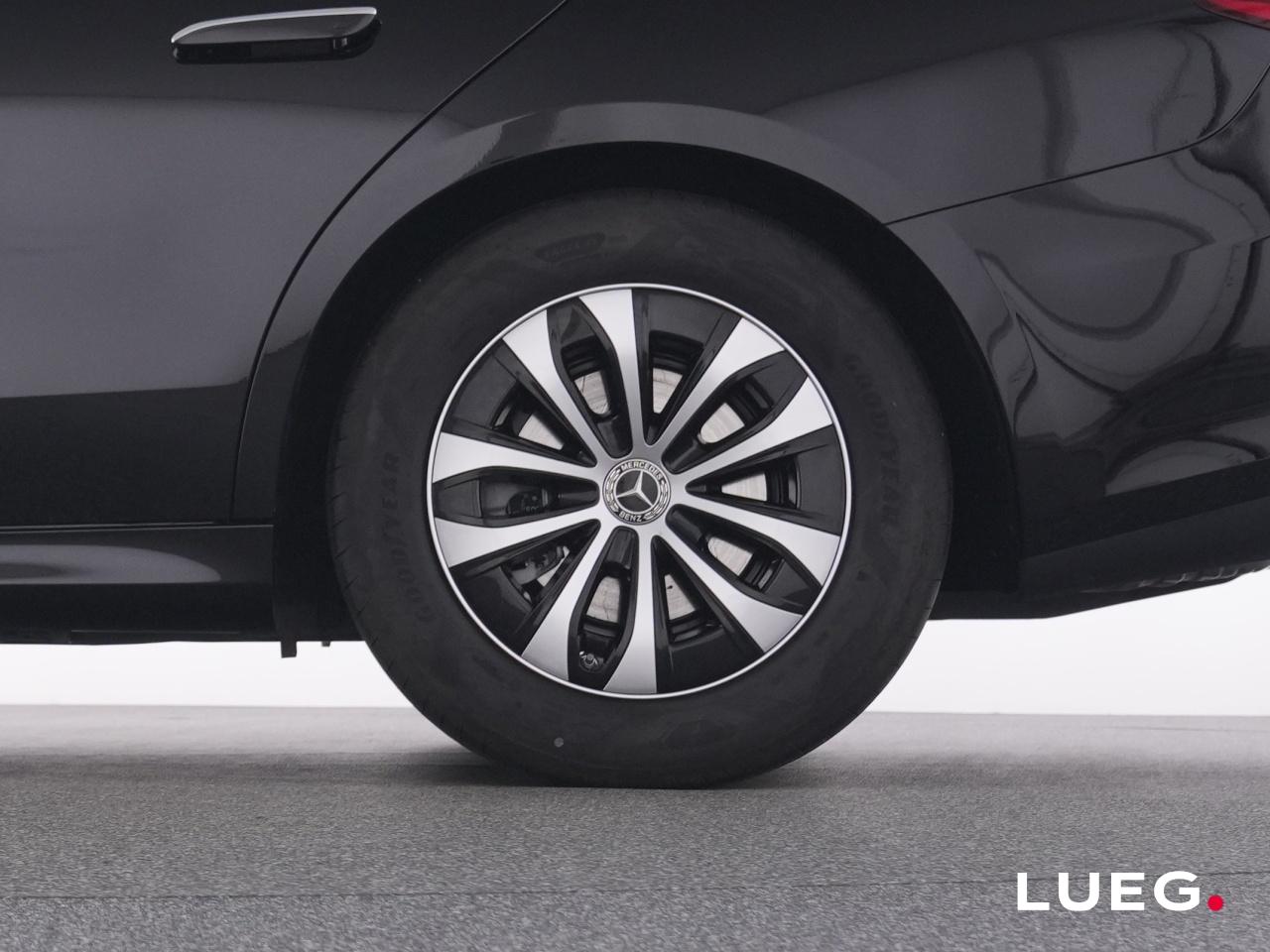 Mercedes-Benz E 200 AVANTGARDE Estate