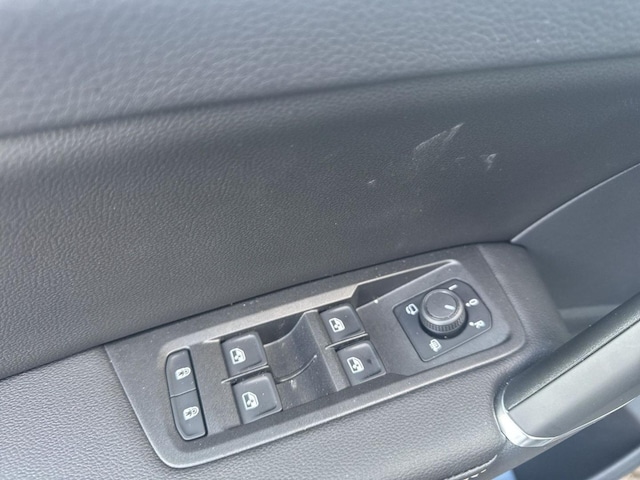 Volkswagen Touran 1.5 TSI DSG