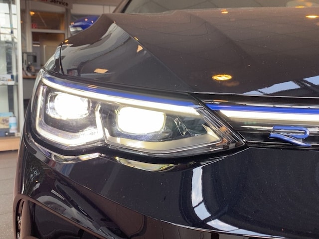 Volkswagen Golf 2.0 TSI DSG Golf VIII