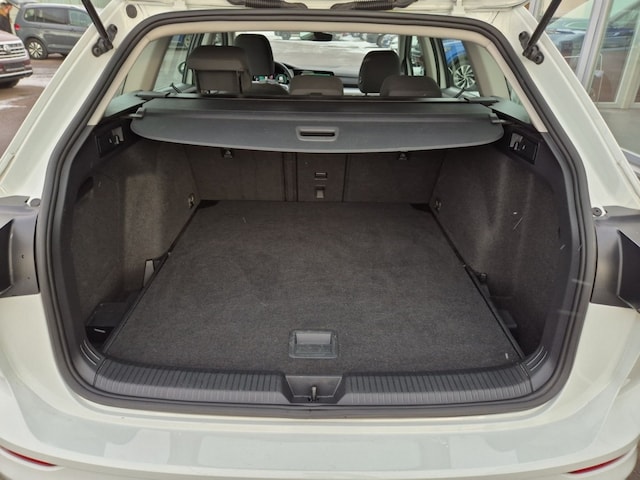 Volkswagen Golf 2.0 TDI Golf VIII Life Variant