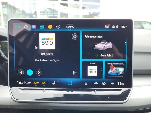 Volkswagen Golf Business DSG Variant