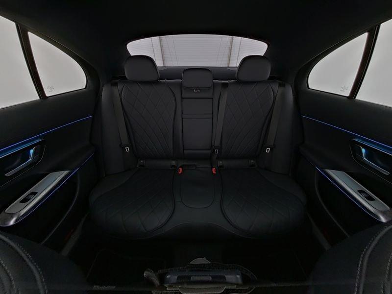 Mercedes-Benz E 300 AMG Line E 300 de Sedan