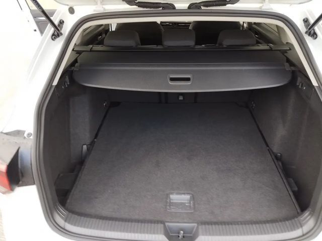 Volkswagen Golf DSG Life Variant