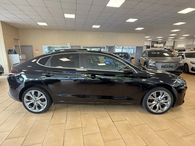 Hyundai i30 Hybrid Prime