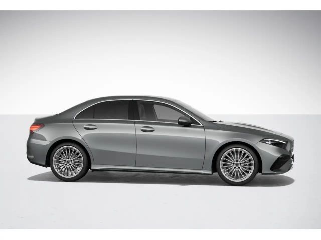 Mercedes-Benz A 180 AMG Line